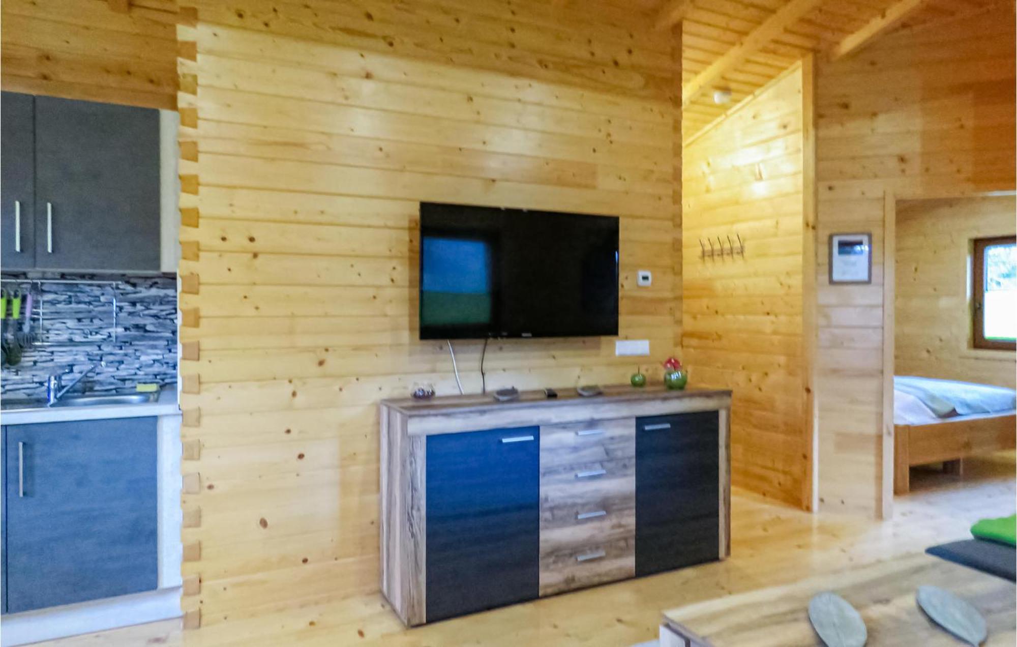 Amazing home in Merzalben with 2 Bedrooms, Sauna&WiFi Buitenkant foto