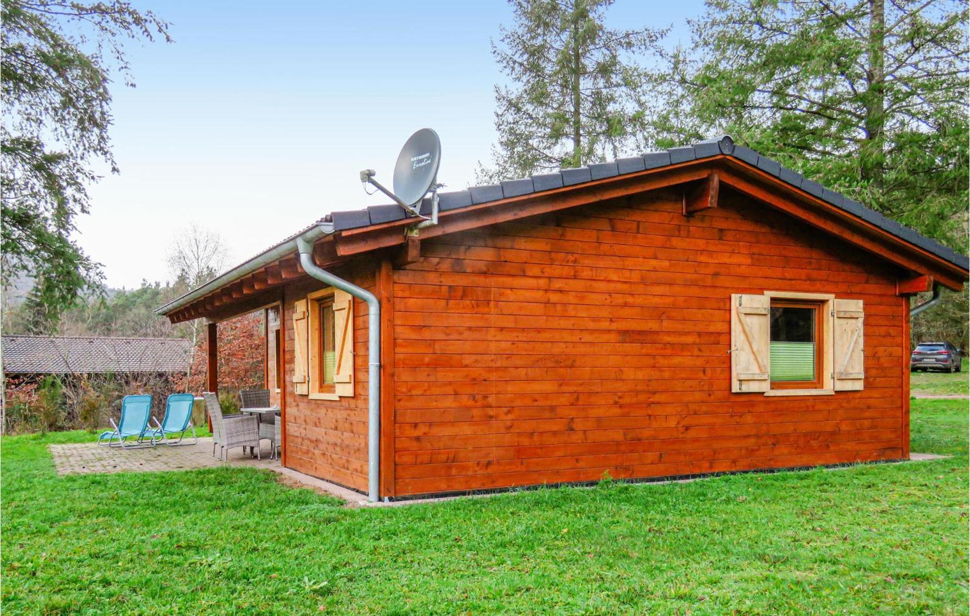 Amazing home in Merzalben with 2 Bedrooms, Sauna&WiFi Buitenkant foto